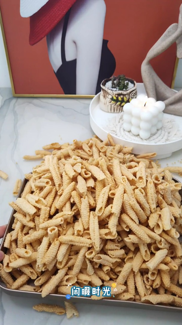 这个虾味卷真是绝了,鲜香酥脆,好吃到停不下来