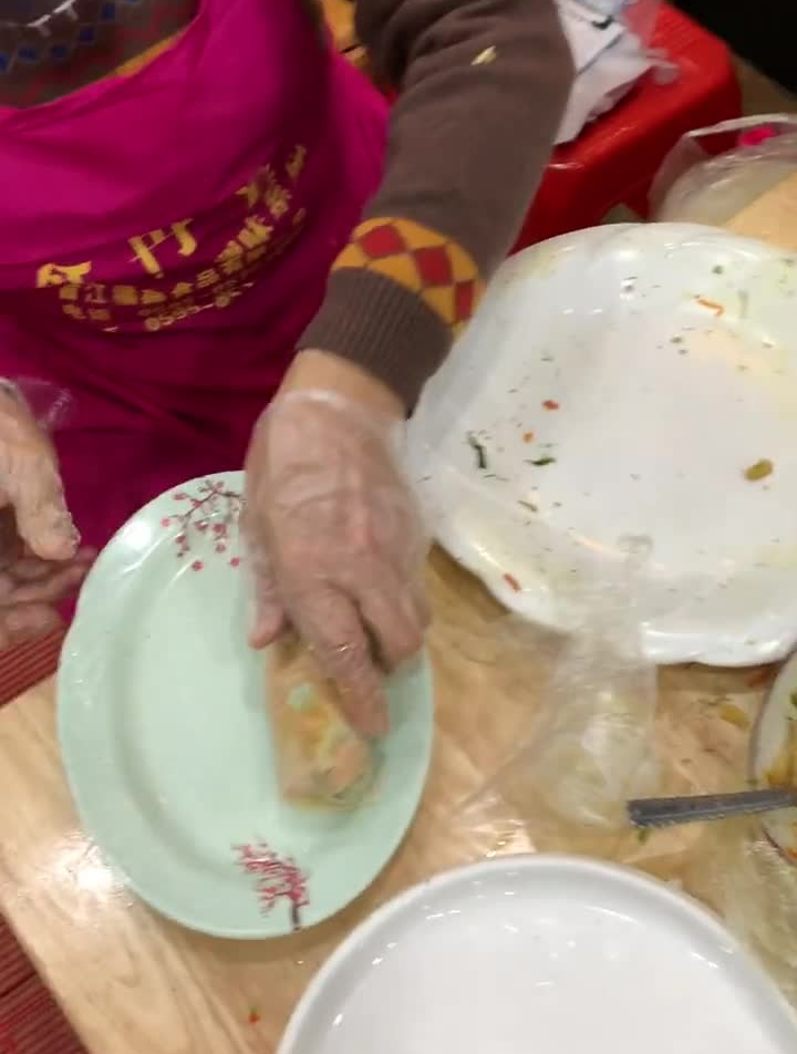 闽南好料现包的润饼菜