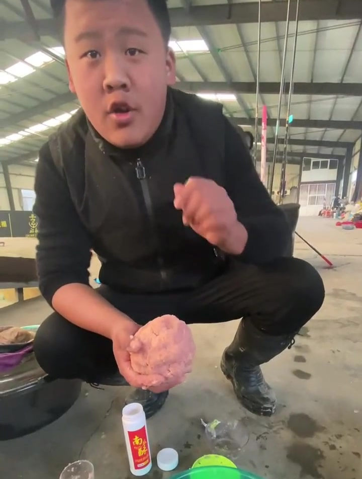 南瓜酥开虾饵教程,祝大家年年有鱼