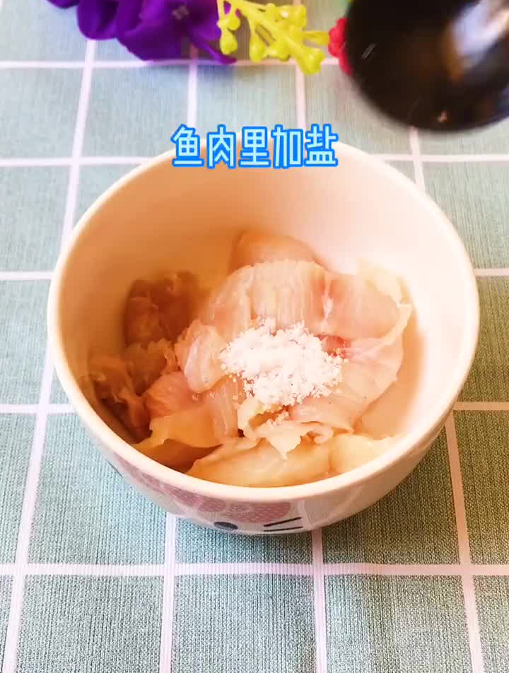 鱼茸梅花翡翠羹,菜有千滋百味,亦有风情万种