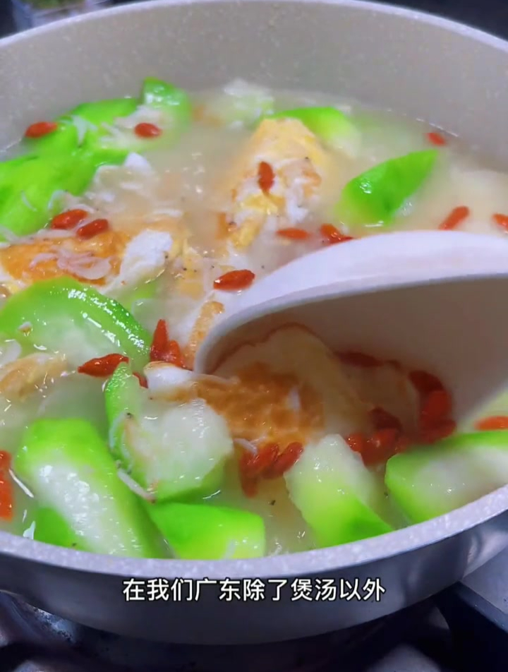 丝瓜虾皮汤 汤鲜味美低卡营养