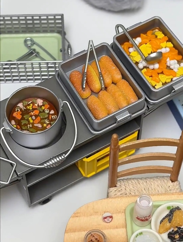 沉浸式准备|学校食堂的营养午餐 小学生的迷你美食