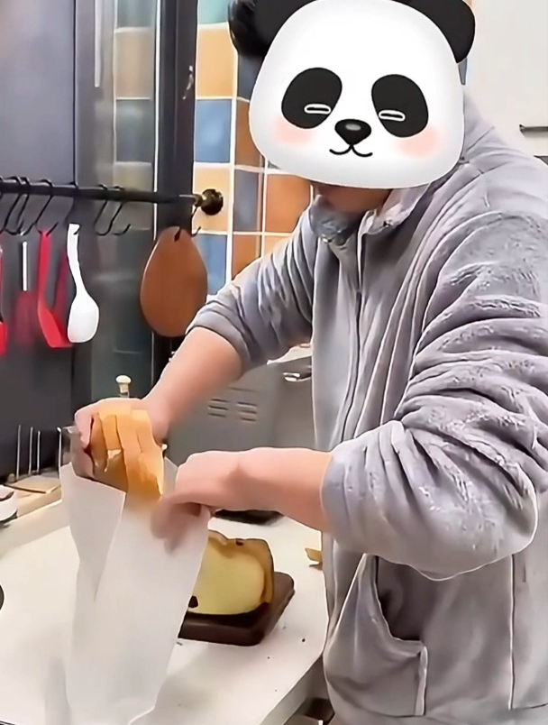 家里有孩子的注意了,东菱面包机,一键解决早餐面包问题