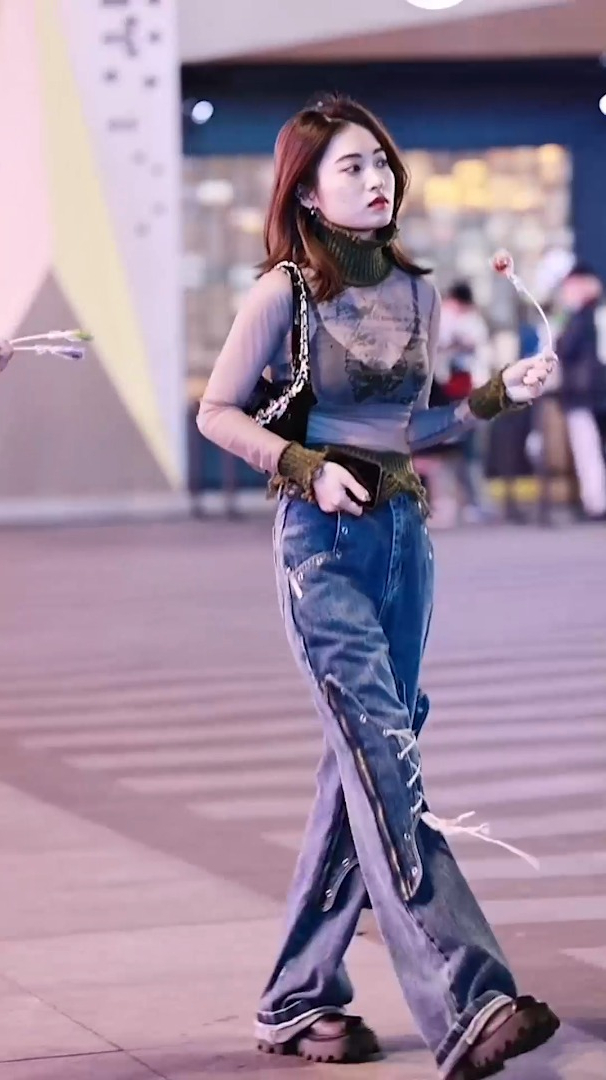 小潘美拍:这么可爱的女生是国家配的吗?