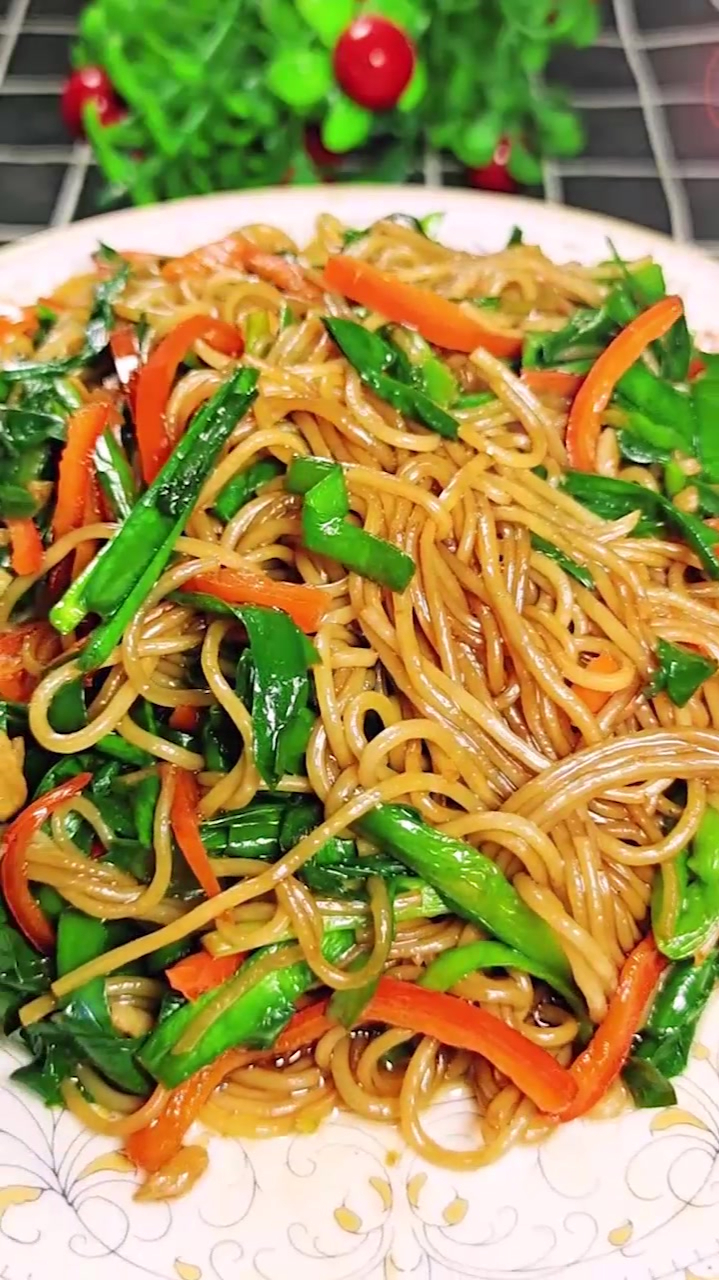 韭菜炒粉条做法!你也试试吧!