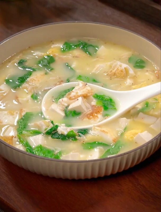 白菜豆腐鸡蛋汤,做法简单而且特别有营