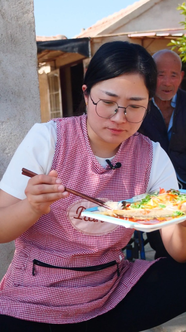 开背大黄鱼,最简单最美味的做法就是清蒸了