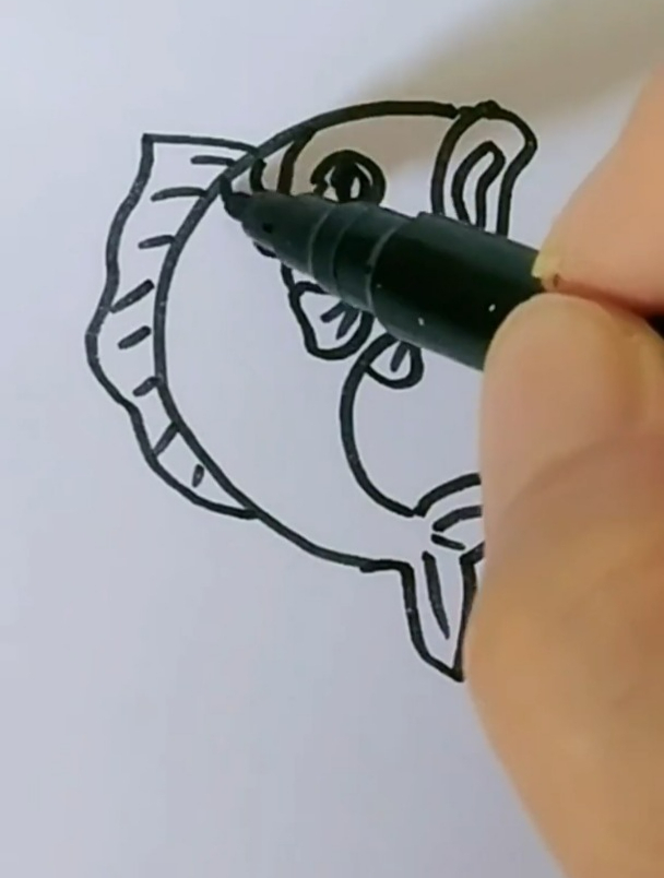 教孩子画鲤鱼,简单好看又好学,你家孩子学会了吗?