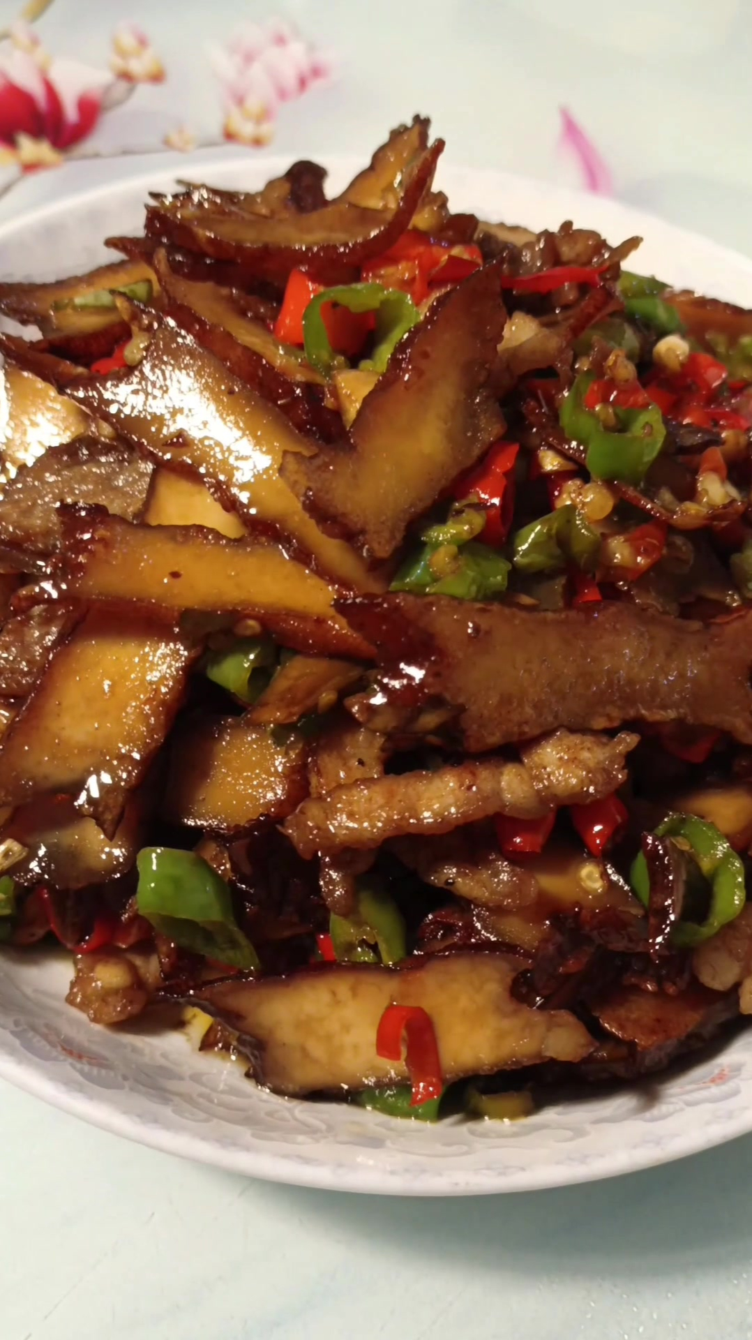 青红椒炒卤香干,好吃又美味的下饭菜