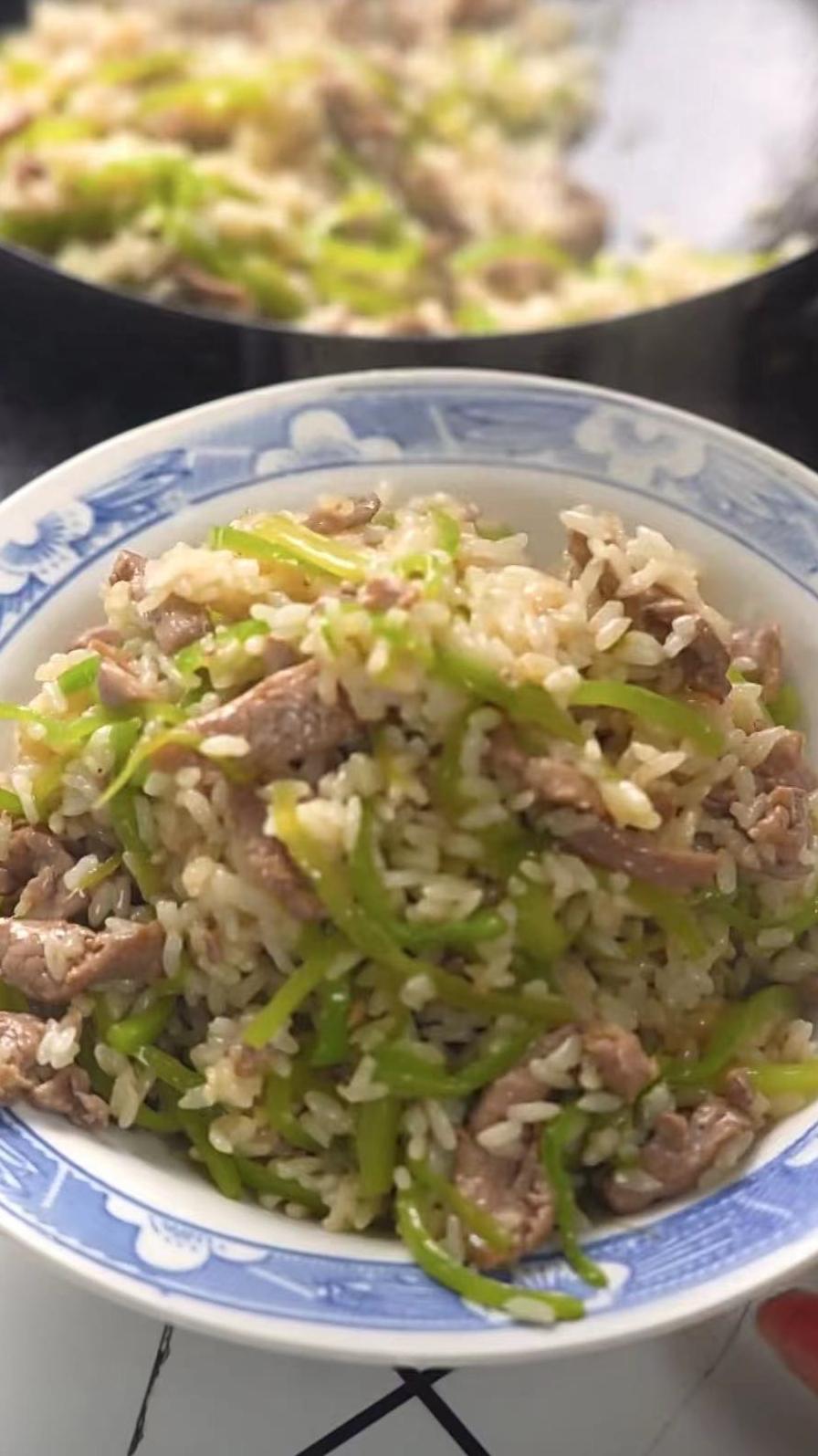 比尖椒肉丝盖饭还好吃的尖椒肉丝炒饭,你们吃过吗?