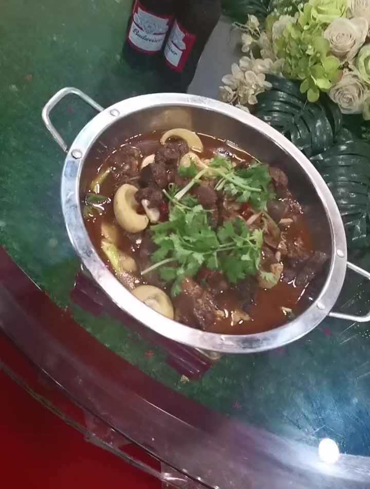 狗肉烧蛋 这家店回头客超多