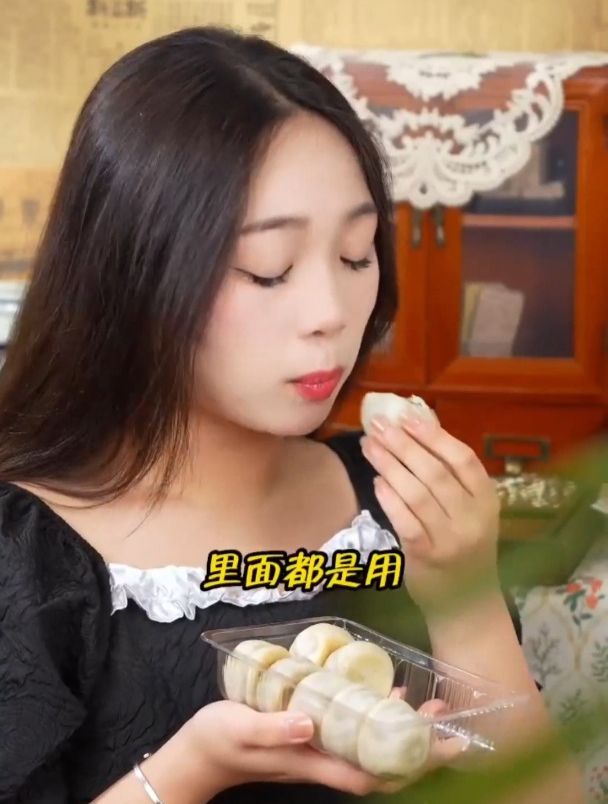 我也不想买啊,可是它是我小时候记忆中的味道 绿豆饼