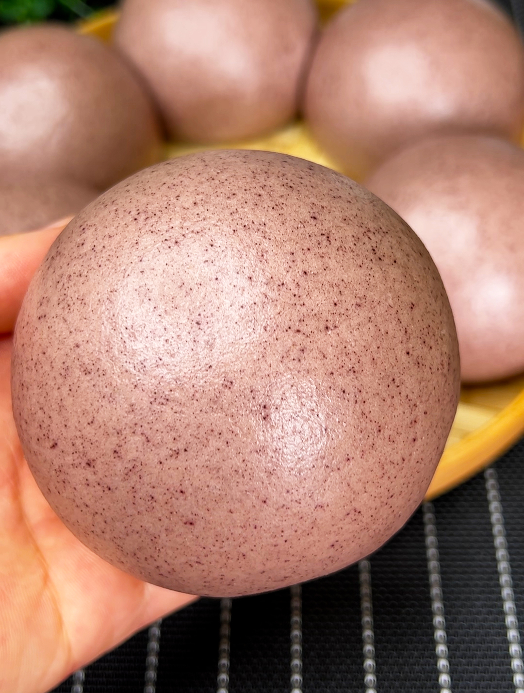 黑米面馒头简单做法,不用发面一次成型,松软好吃又营养