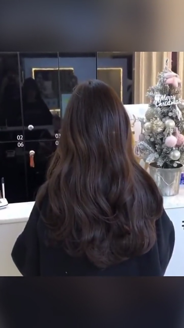 2021年素颜也好看的烫发发型鱼尾烫!