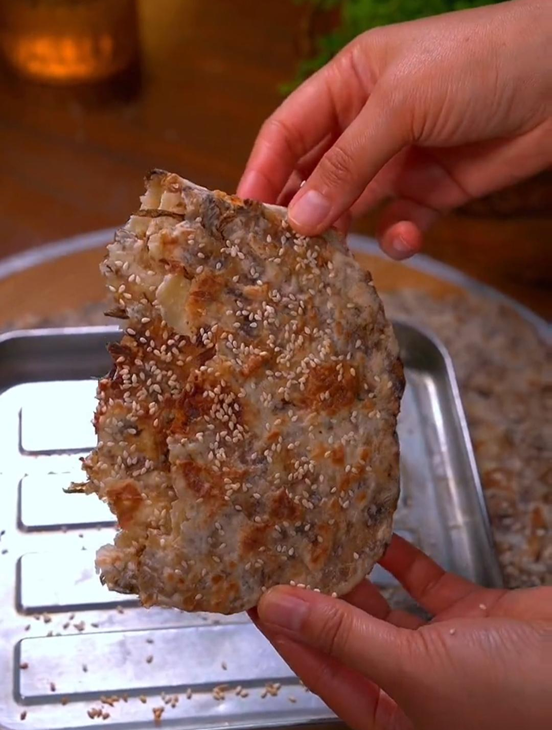 外面卖十几块一个的梅干菜锅盔,今天教你在家就能轻松做出来