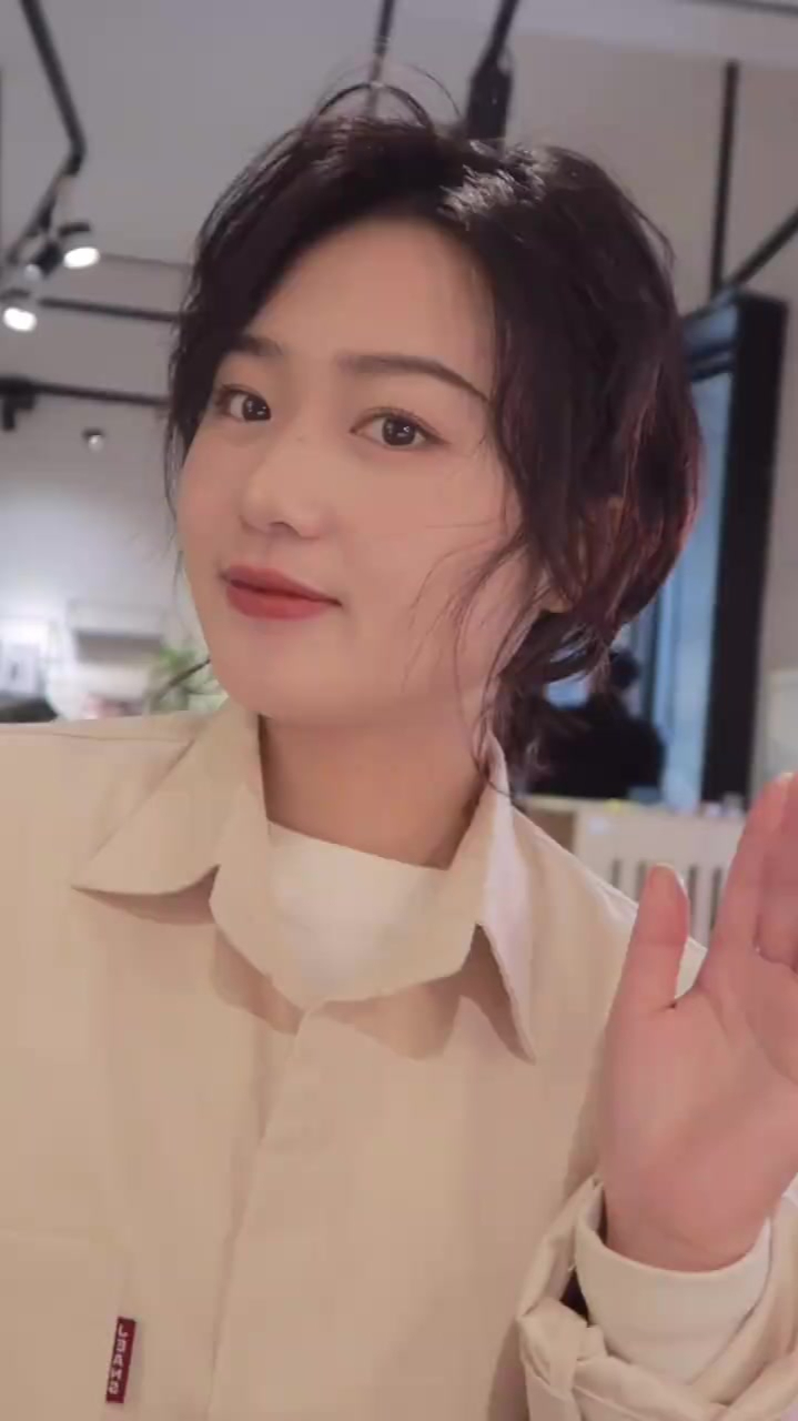 新短发卷发发型教程!短发很香努力磨合中!