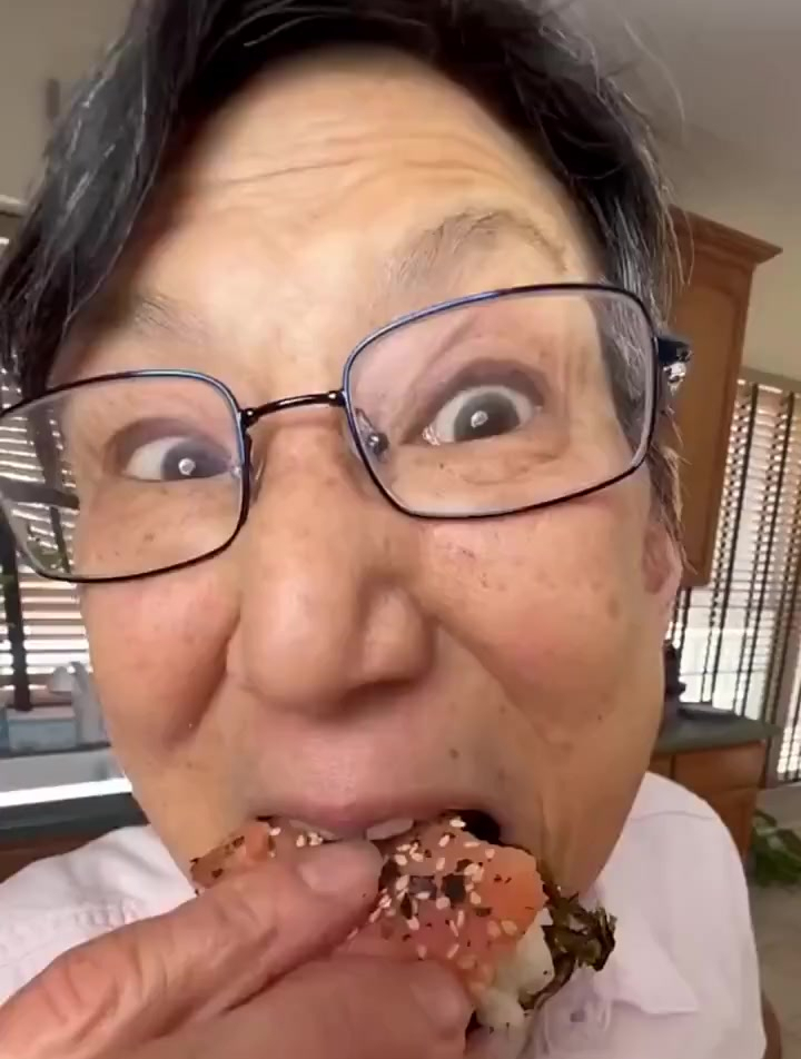 寿司的简单做法 今天想吃寿司了,做一个家庭简易版的吧