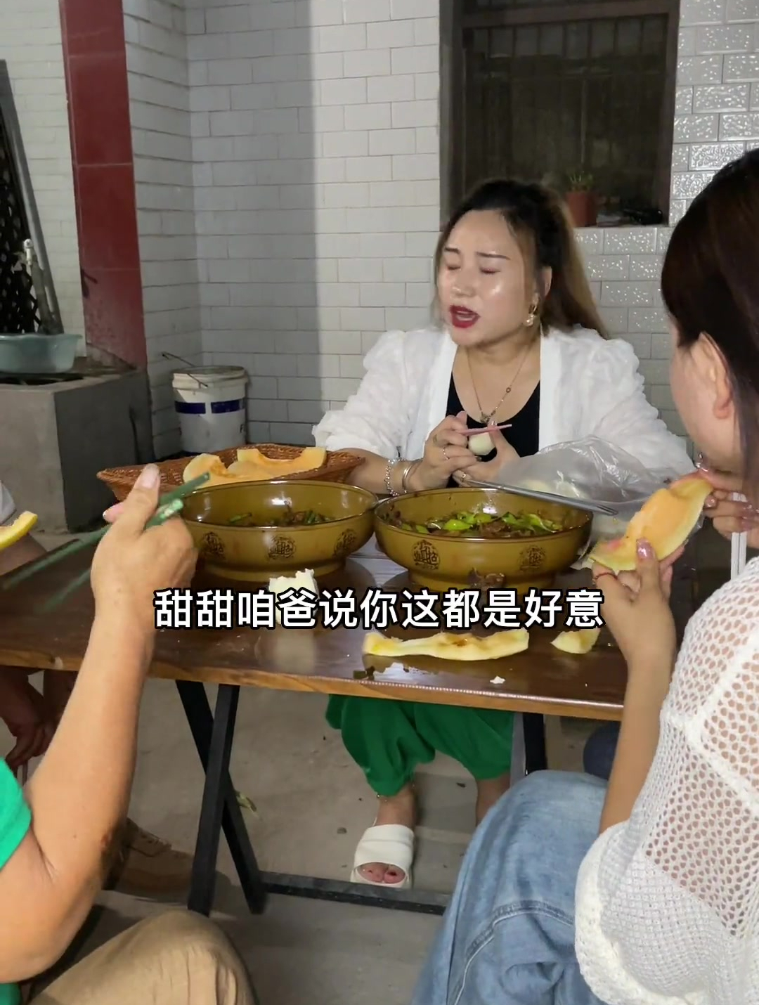 公公做了豆角炒肉好吃到爆,家里有位好公公真好,感谢拥有的一切