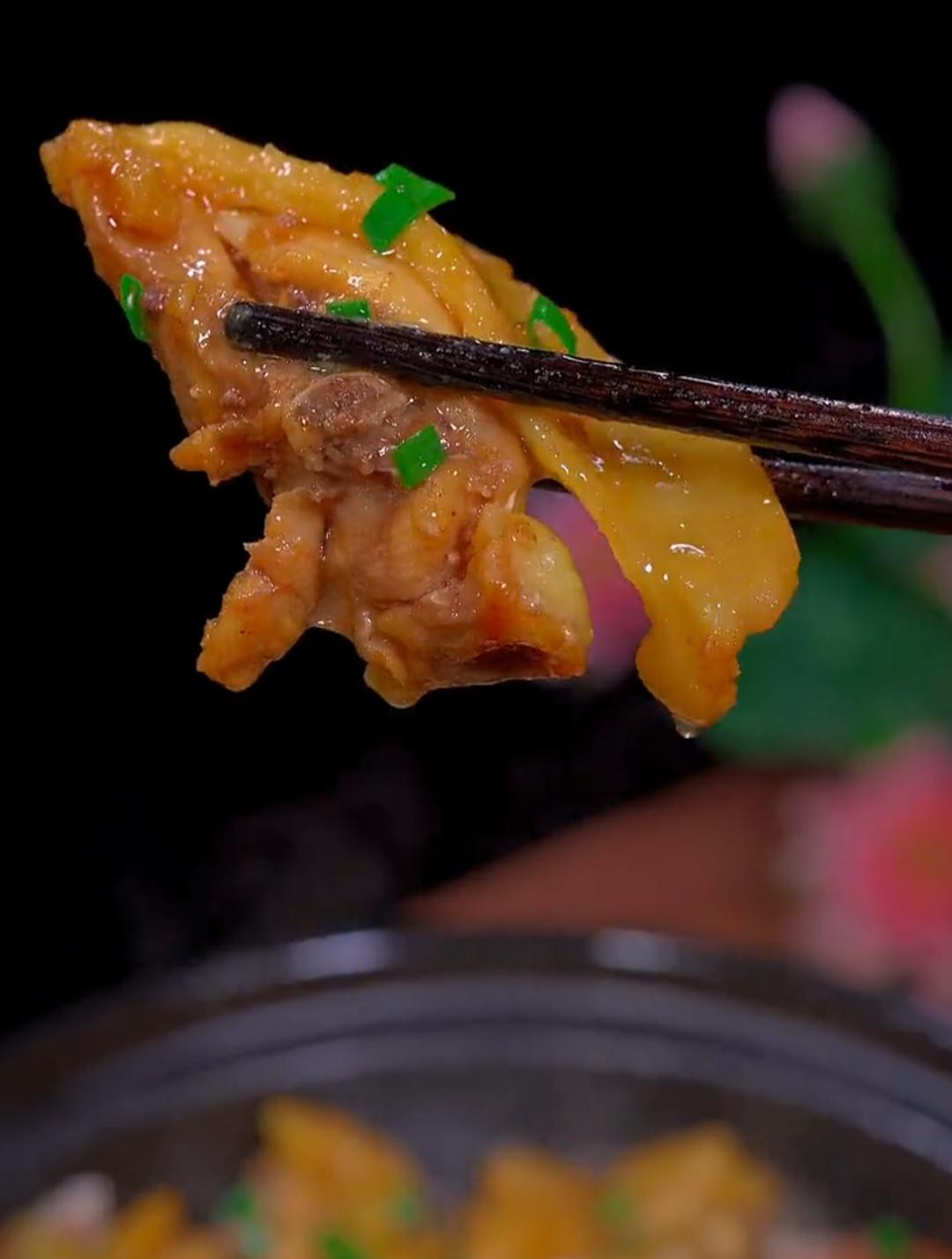 生焗盐焗鸡煲,螃蟹鸡煲,关键做法又简单