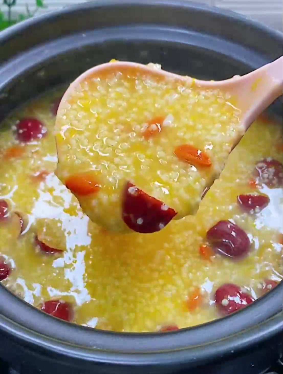 小米南瓜粥这样做,营养又健康,一锅不够吃……美食趣胃计划喝出