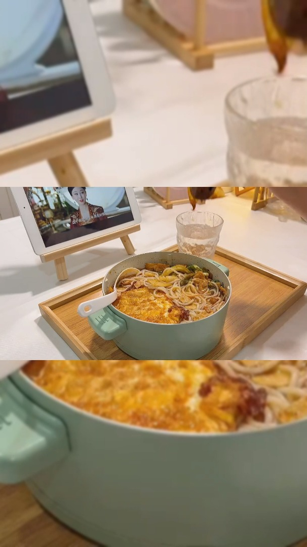 煎蛋和螺蛳粉真是绝配啊