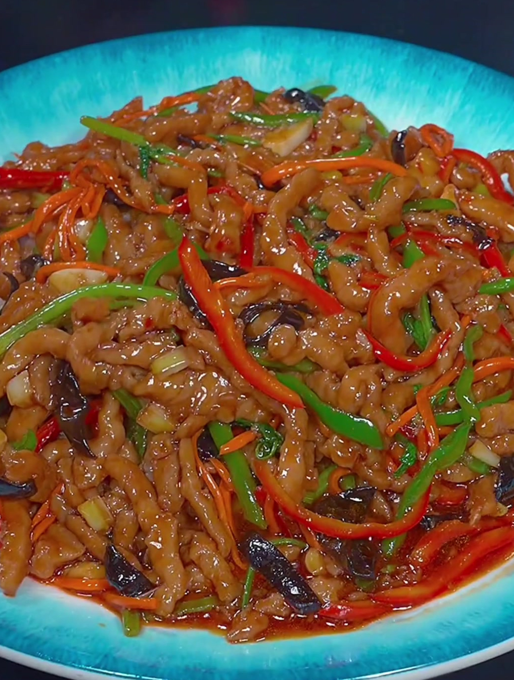 这样做的鱼香肉丝盖饭是不是很简单,一点也不比外面买的差