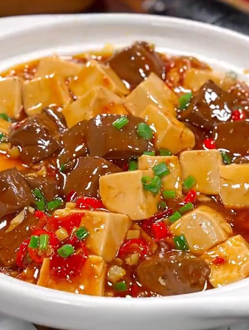 鸭血烧豆腐像我这样做,滑嫩鲜香,好吃又下饭