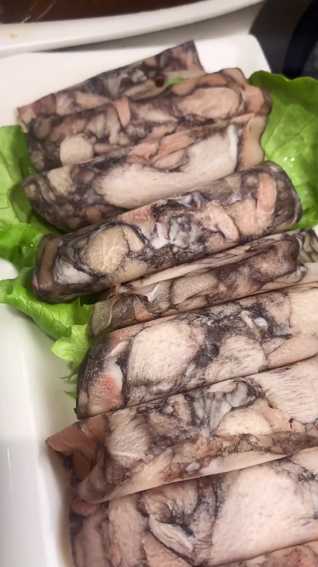 中西餐结合!牛排火锅一起吃
