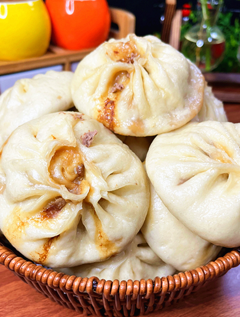 白菜肉包子怎么做才鲜嫩多汁,口感不柴?教你饭店不外传调馅秘方