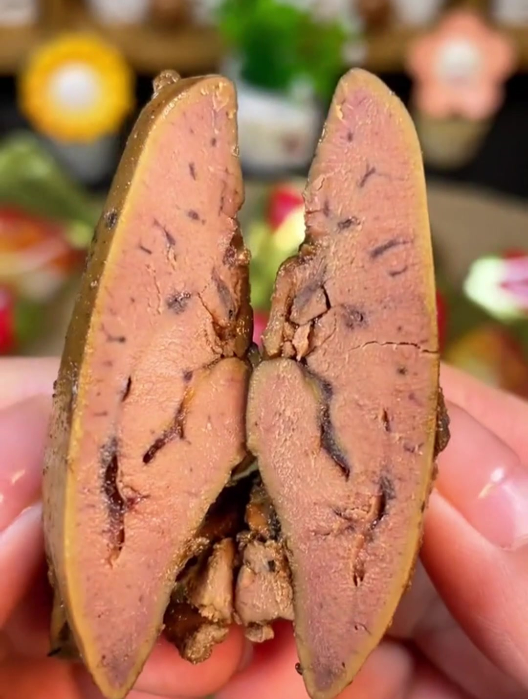 法式酱鹅肝糯糯的,口感十足