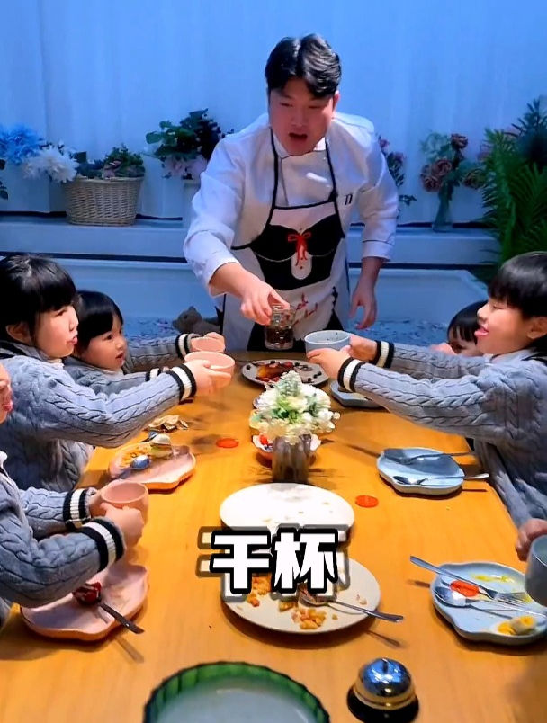 六个孩子宅家是怎么吃早饭的?