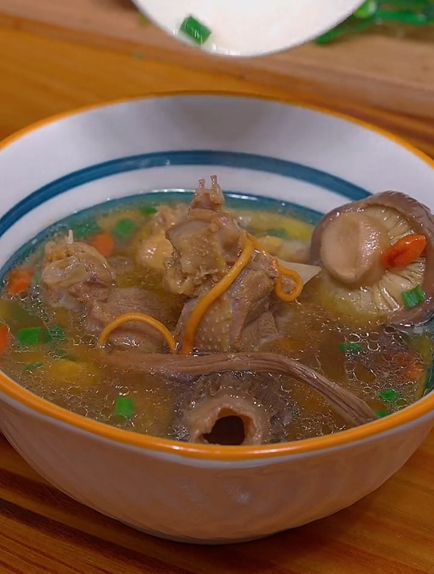 教你做滋补营养的鸽子汤