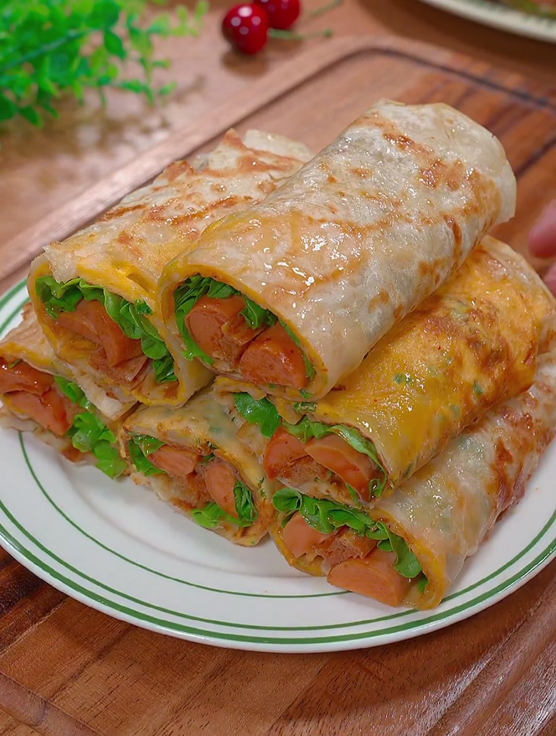 这道鸡蛋灌饼,营养美味,早起10分钟就能做好