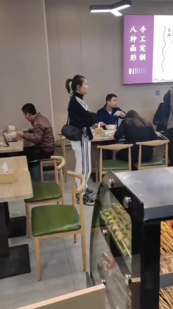 兰州舌尖尖牛肉面合肥店持续火爆中