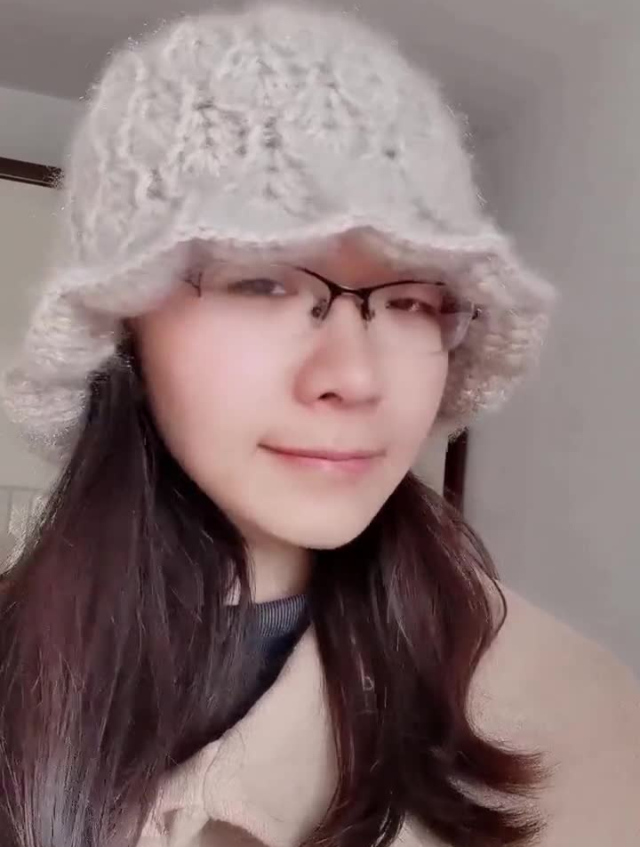 松鼠绒小鱼花帽成品手工