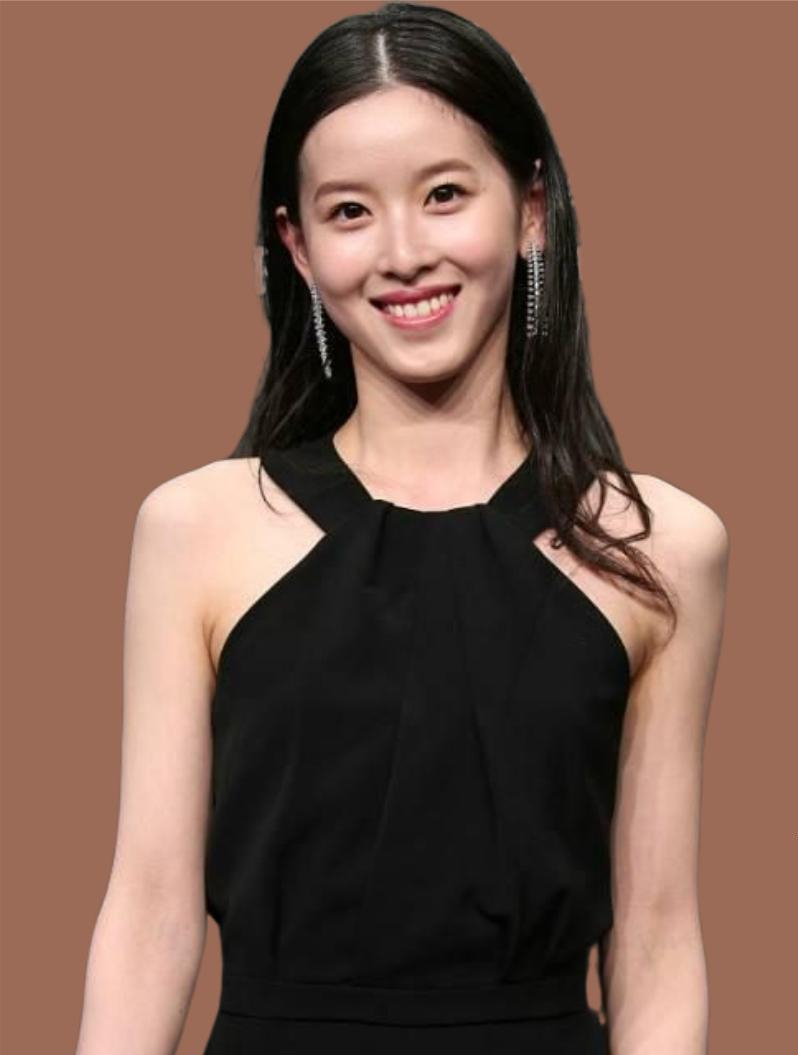 奶茶妹妹章泽天:22岁就成为京东老板娘,因为年纪小被人随意践踏