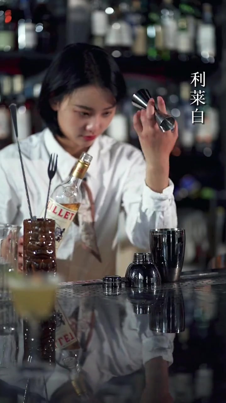 如此简单的邦德专属鸡尾酒,看看你身边的调酒师都是什么做法吧
