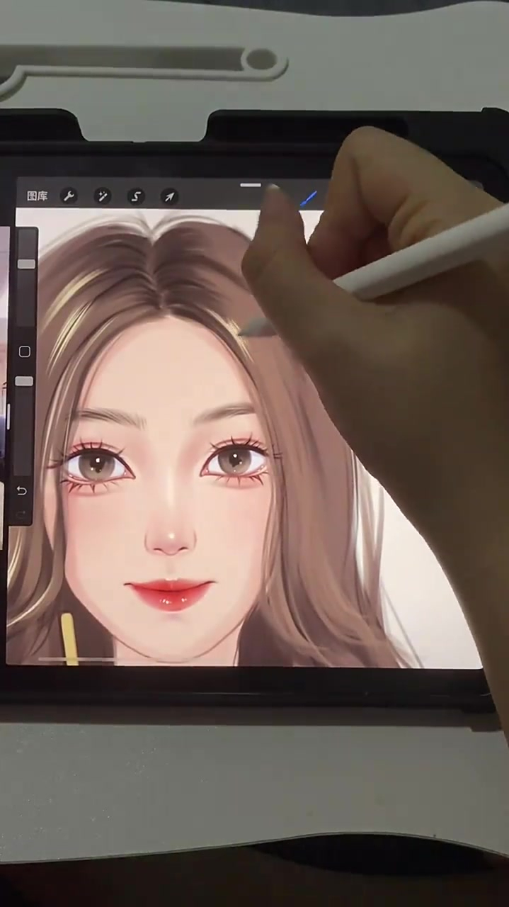 Procreate喝奶茶的小姐姐插画