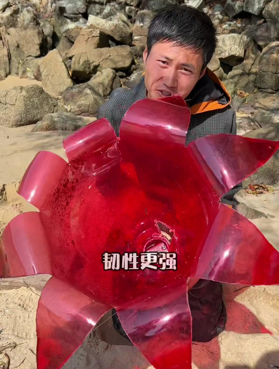 没想到尖叫鸡也能派上大用场,抓获一条尖嘴子鱼,还是烤着吃香