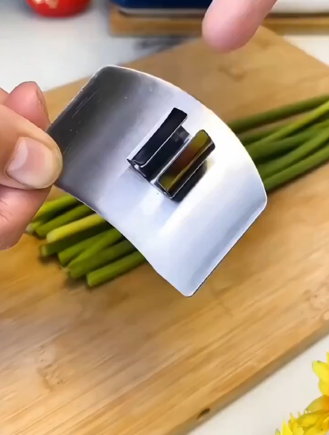 这是谁发明的护指切菜神器,简直太牛了,安全高效再也不怕伤手指