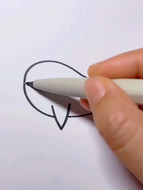 用V和S画鲸鱼,太简单了吧?