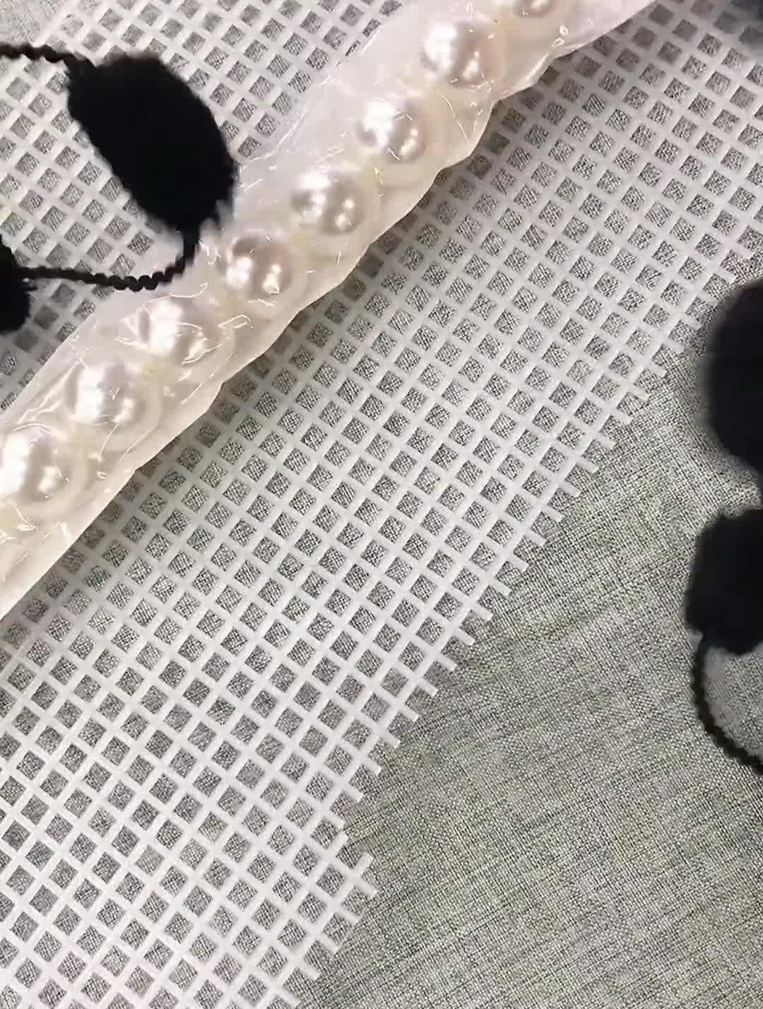还差一个还是泡芙花好看呢~手工diy毛线编织爱手工爱生活