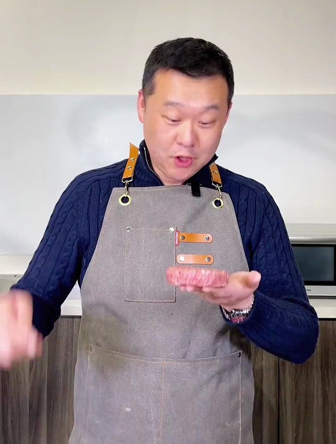 今天教大家做日式牛肉咖喱饭!