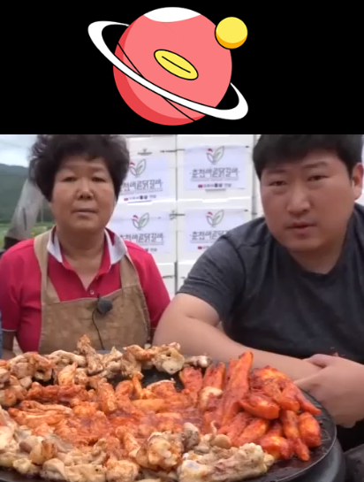 和父母享用外焦里嫩的带骨鸡排,最后给孩子们送去了300份鸡排!