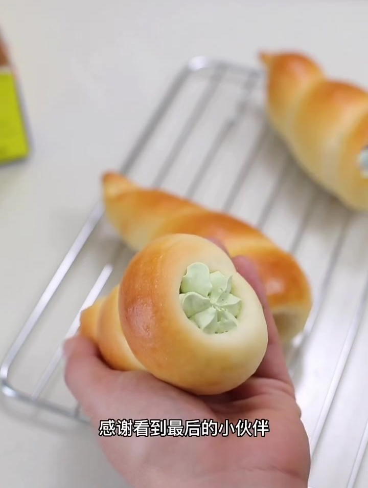 小时候我最喜欢的面包就是