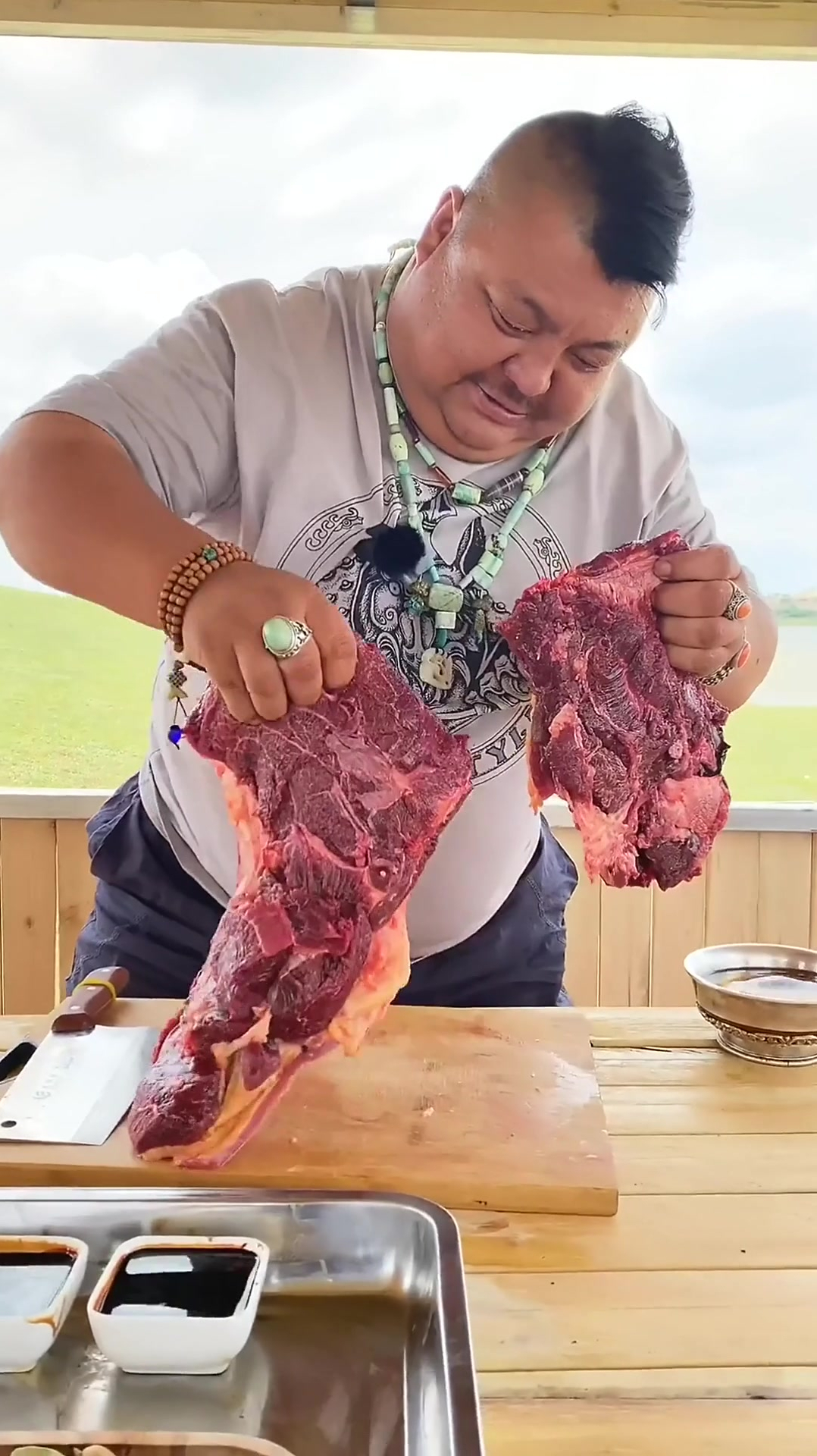 恩克今天做个酱牛肉,牛腿肉卤出来的牛肉就是香