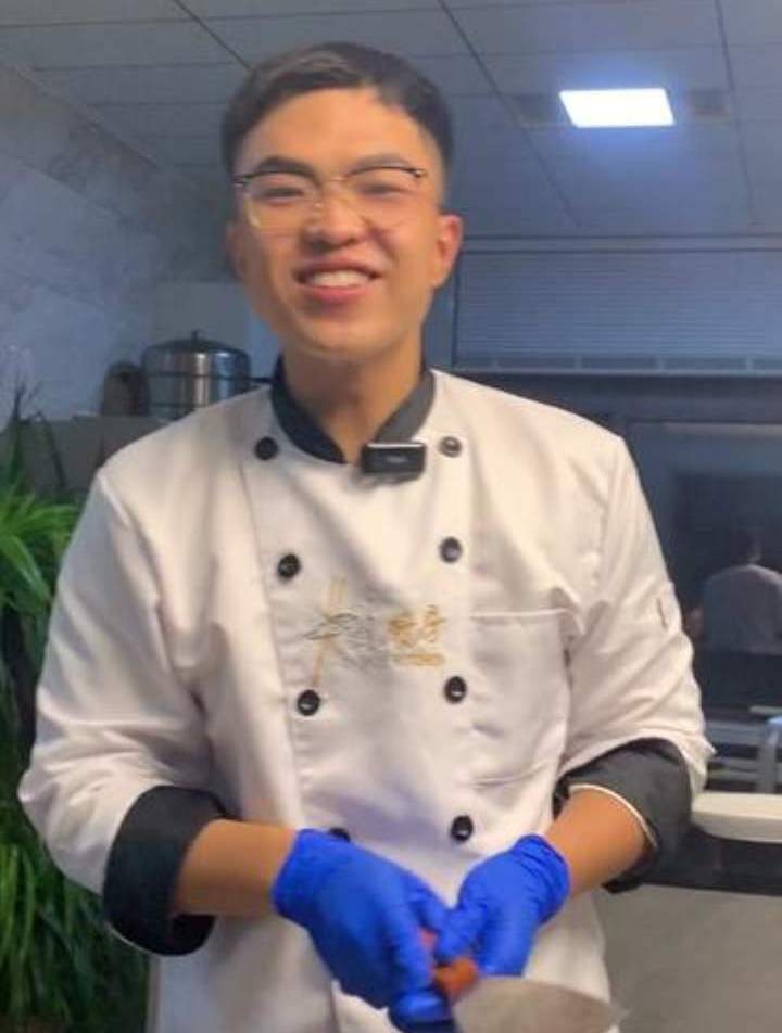 俩小伙 四只手 六个小时 纯手工!千锤百炼出来的牛肉丸到