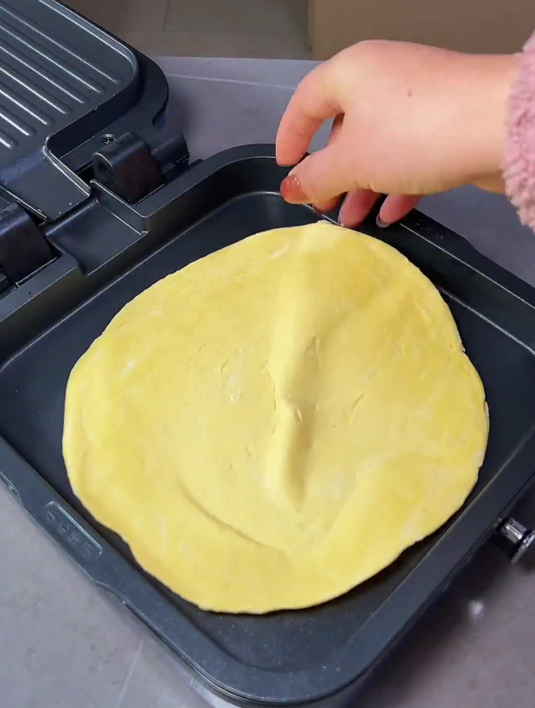 添加了大黄米的手抓饼营养更丰富,小孩也喜欢吃