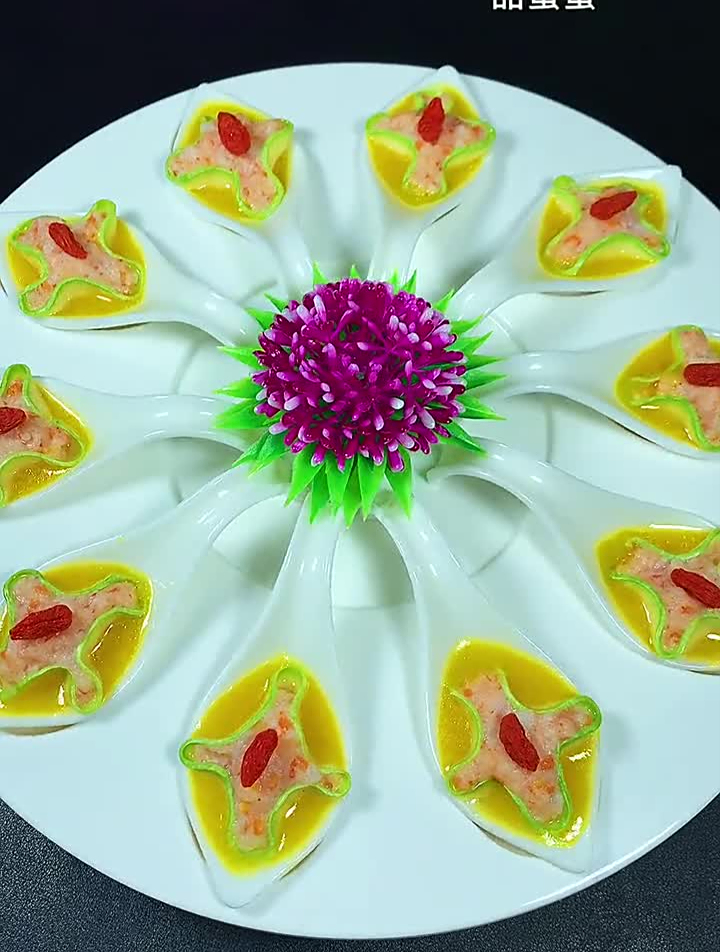 这个丸子虾滑盘做一道美食