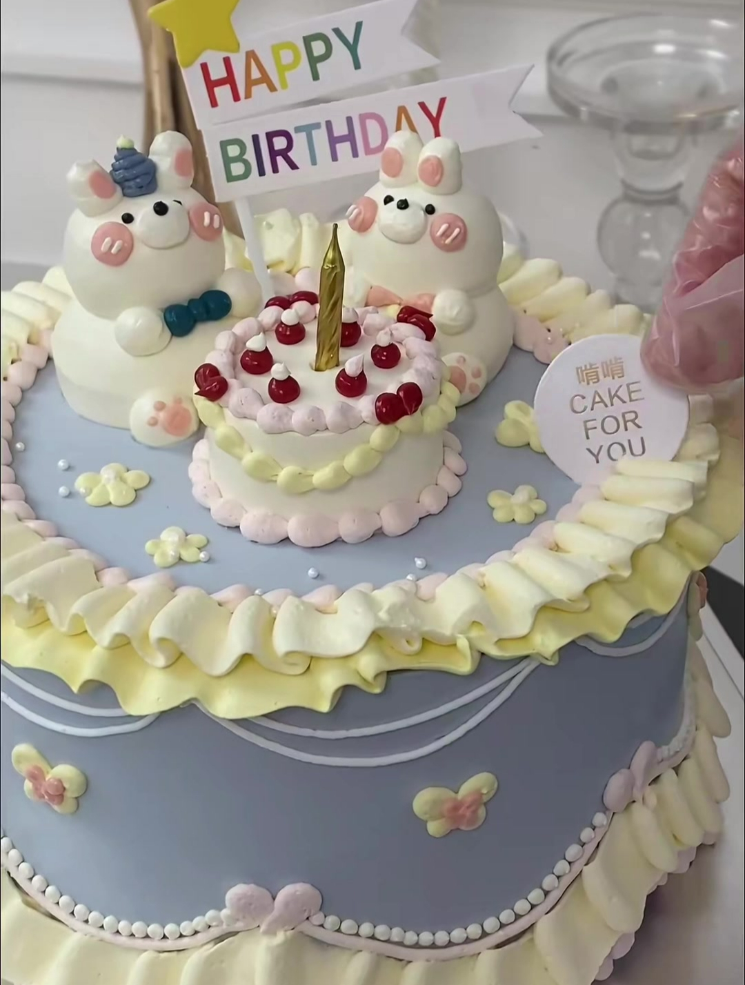 是属于公主和王子的情侣蛋糕啦